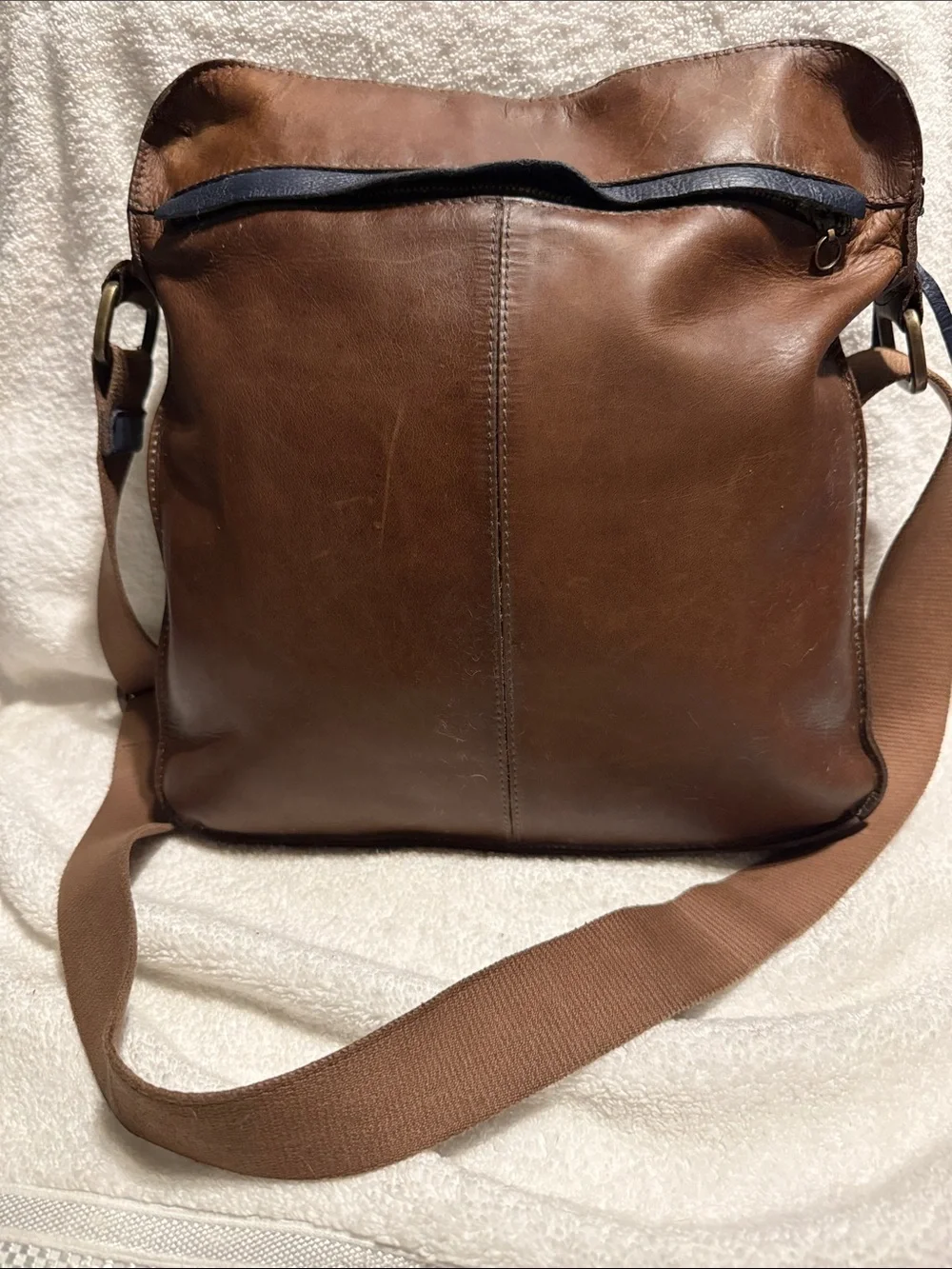 Vintage VELEZ Brown Leather Crossbody Messenger Bag - Classic Everyday Carry